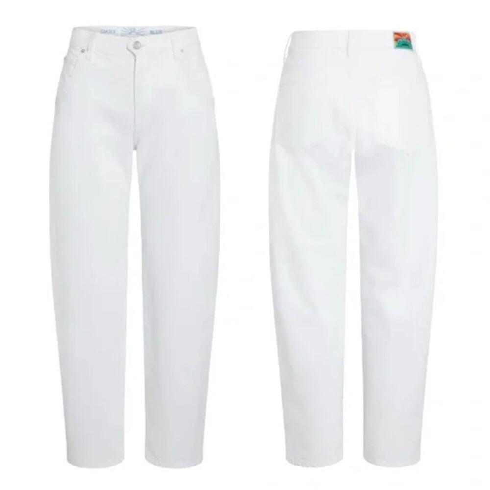 NWT- Daily Blue 'Mantra"White Denim Wide Barrel Size:30 Ret$330 SOLD OUT ON LINE